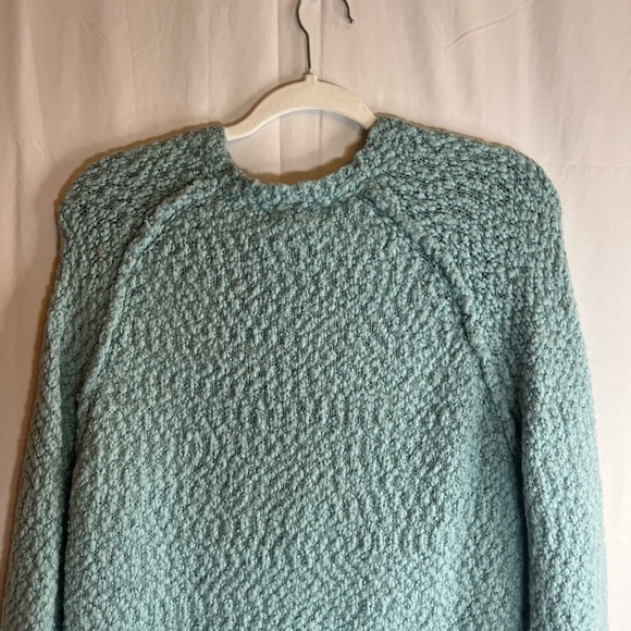 Yes Lola Crewneck Long Sleeve Sweater Size Medium NWOT - Picture 12 of 13